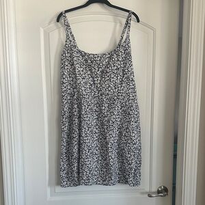 Old Navy floral dress